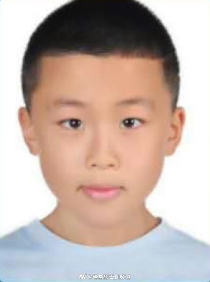 意昂体育官网-博主：金星辰在西班牙加泰罗尼亚大区U11优选联赛中梅开二度